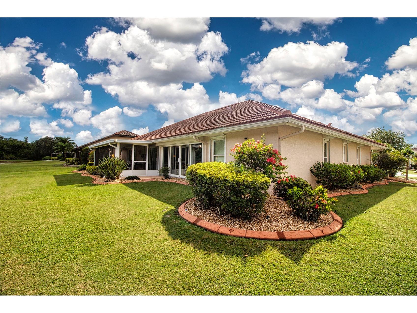 2039 Berry Roberts Drive Sun City Center FL 33573 TB8420719 image6