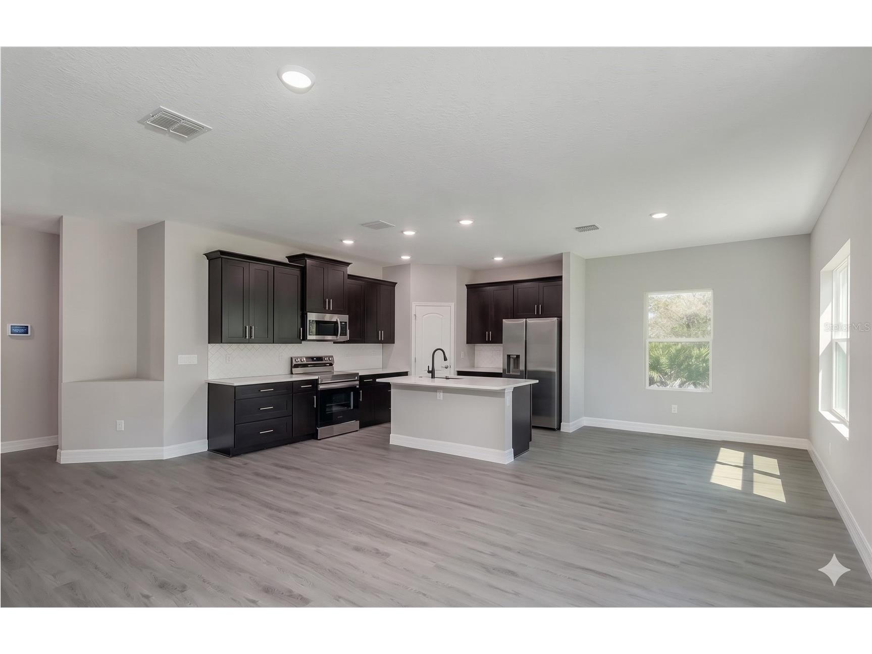 2039 E Newhaven Street Inverness FL 34453 TB8505156 image2