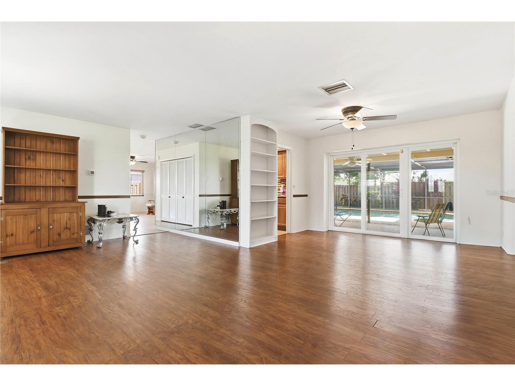 2039 Imperial Way Clearwater FL 33764 TB8512880 image5