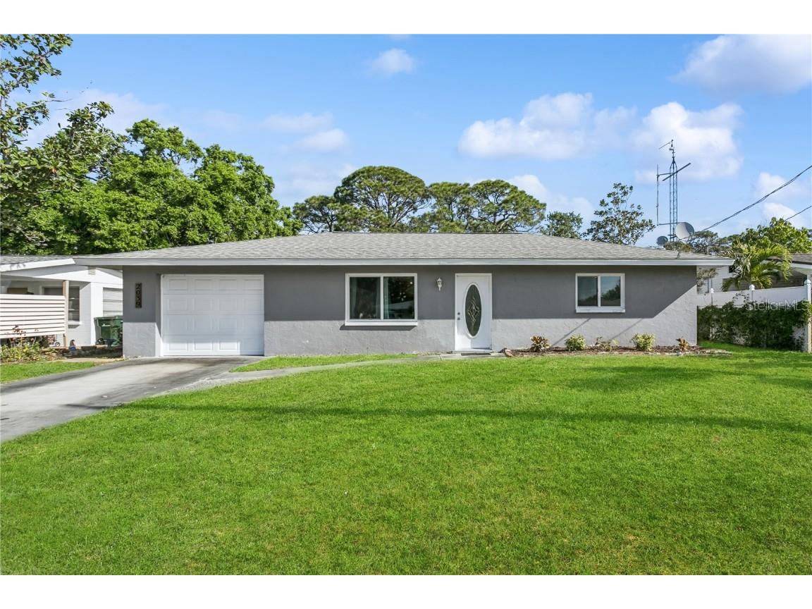 2039 Kai Drive Sarasota FL 34231 A4645090 image1