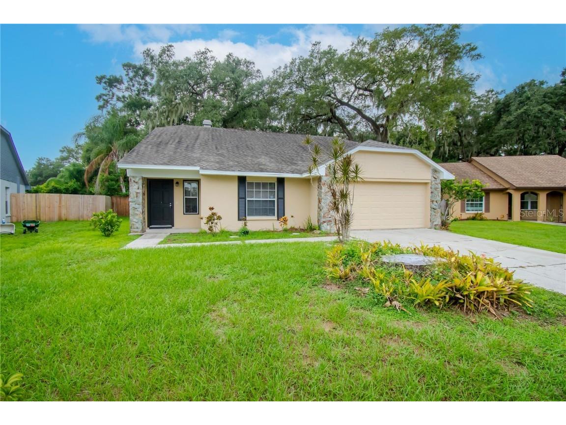2039 Shadow Pine Drive Brandon FL 33511 TB8310669 image1