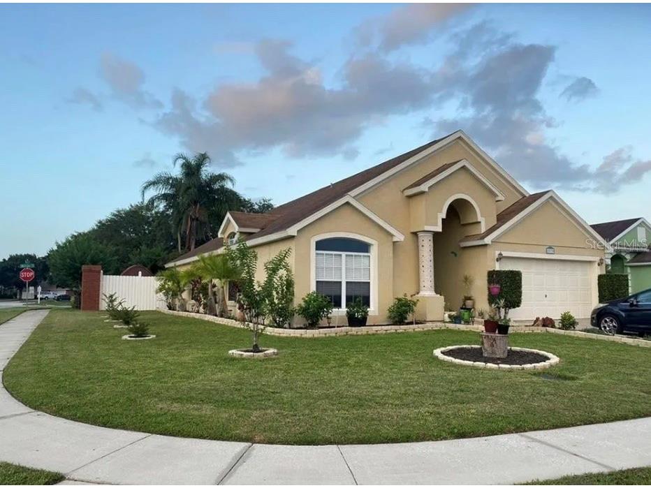 2039 Shannon Lakes Boulevard Kissimmee FL 34743 O6324279 image1