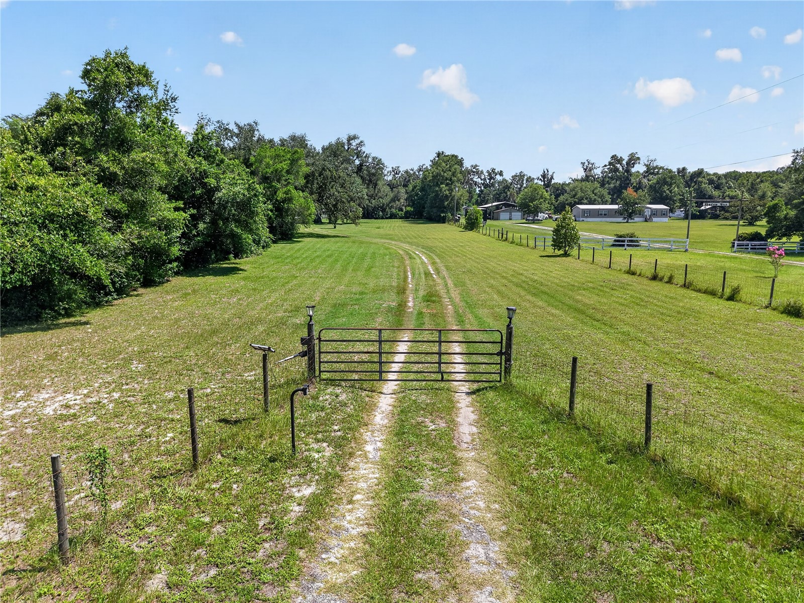 2039 SW State Road 26 Trenton FL 32693 OM727832 image3