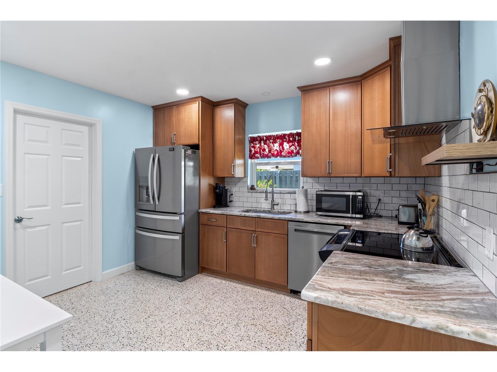 204 29th Street Holmes Beach FL 34217 A4693429 image21