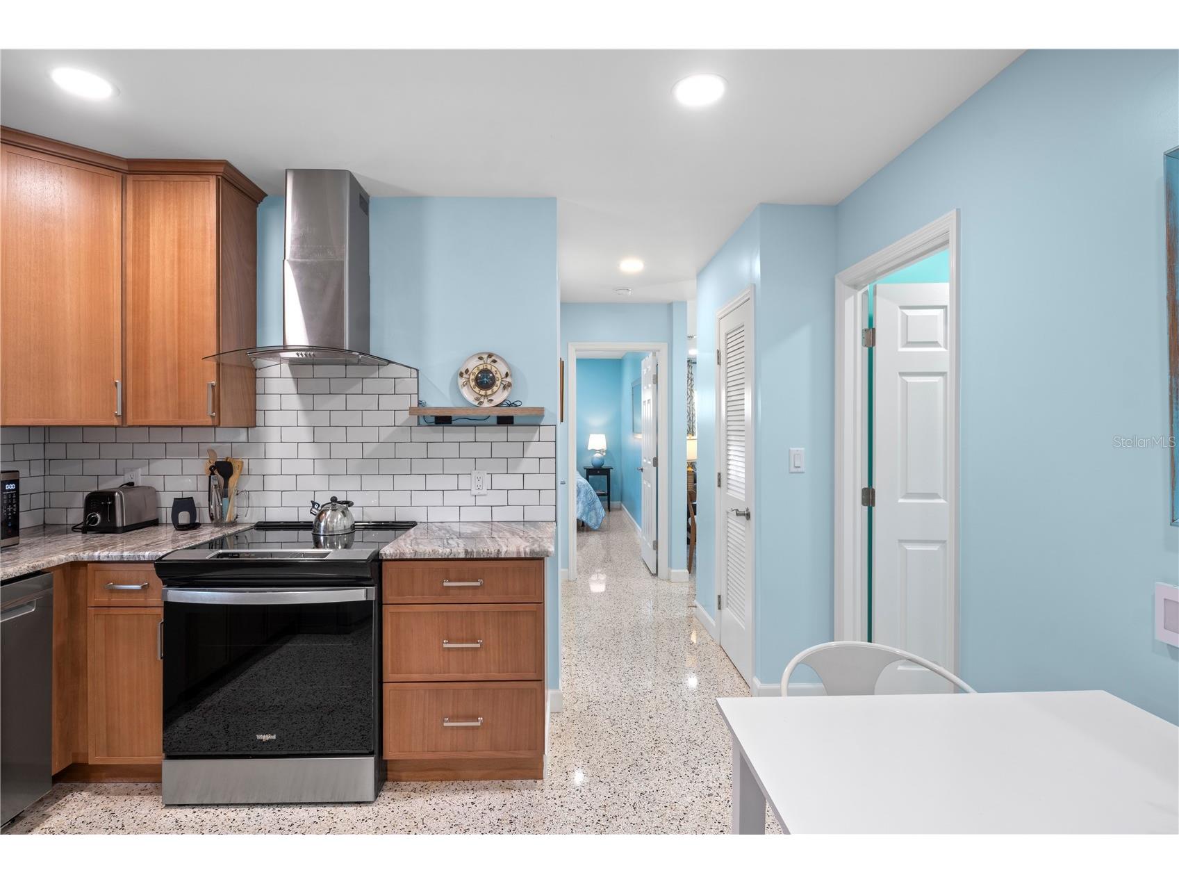204 29th Street Holmes Beach FL 34217 A4693429 image22
