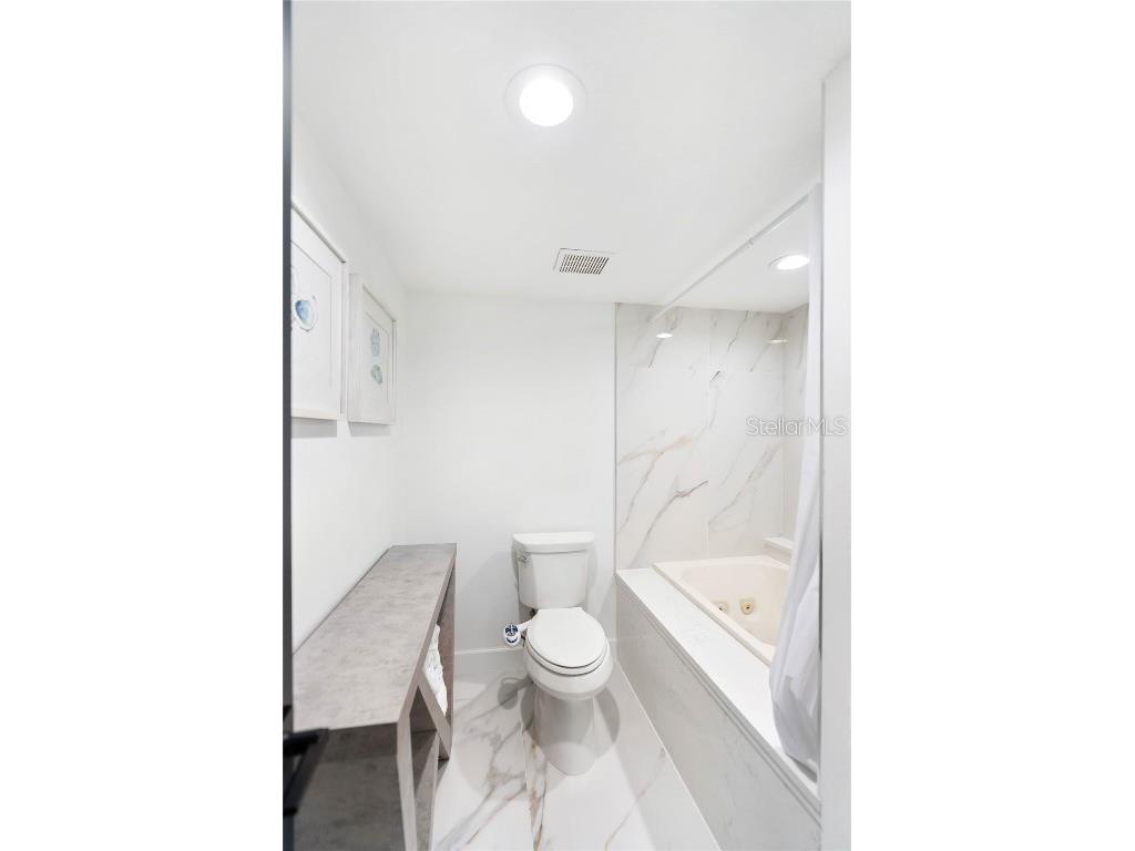 204 3rd Street W #201 Bradenton FL 34205 A4662831 image23