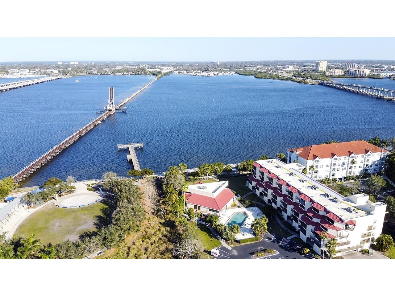 204 3rd Street W #202 Bradenton FL 34205 - MANATEE RIVER A4560857 image1