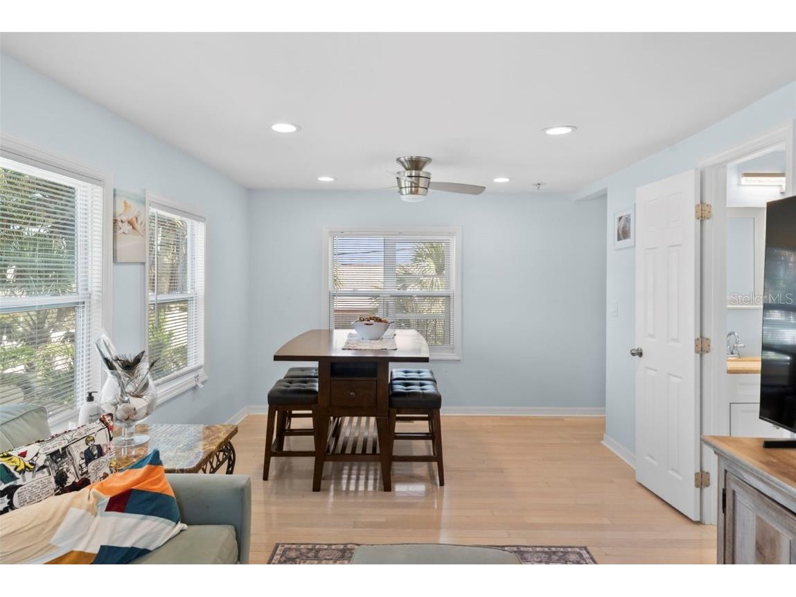 204 44th Avenue Saint Pete Beach FL 33706 TB8454761 image35