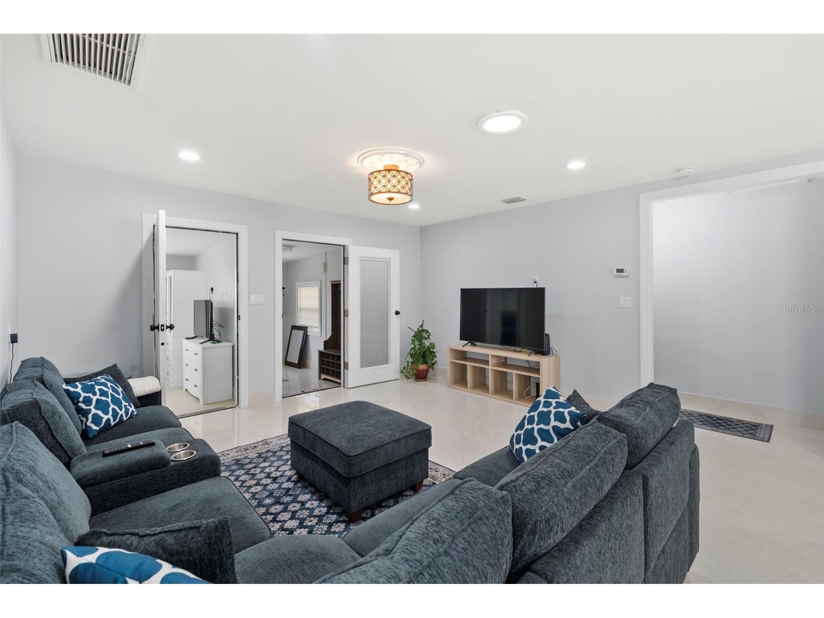 204 44th Avenue Saint Pete Beach FL 33706 TB8474487 image10