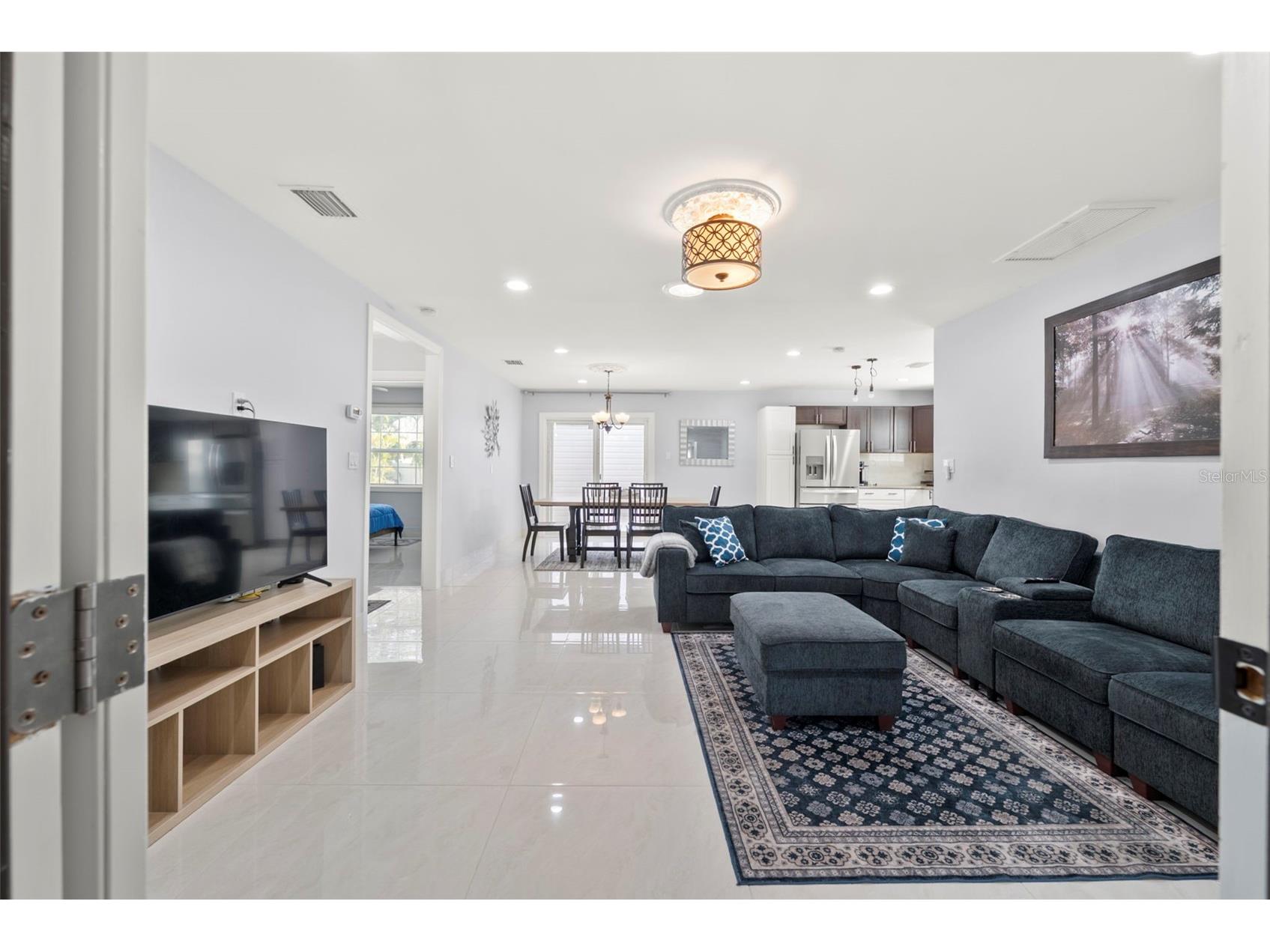 204 44th Avenue Saint Pete Beach FL 33706 TB8474487 image4