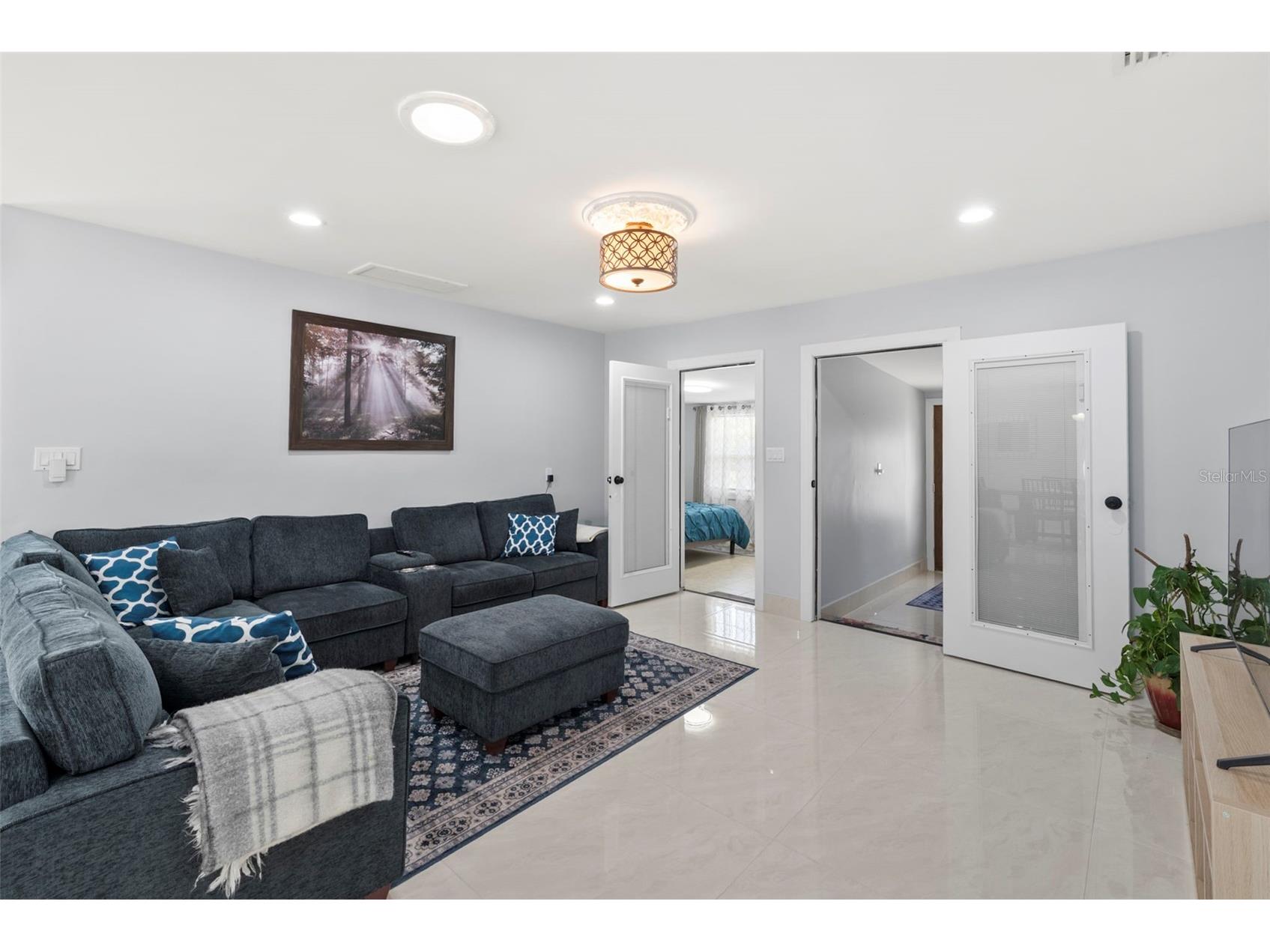 204 44th Avenue Saint Pete Beach FL 33706 TB8474487 image9