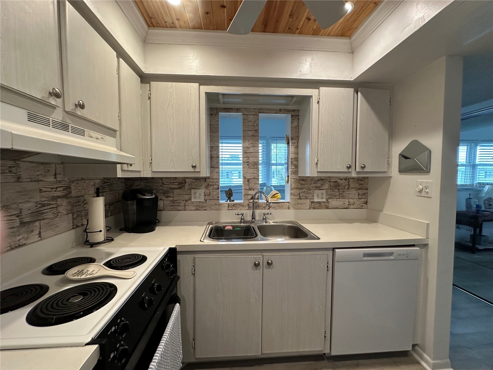 204 46th Avenue Terrace W #410 Bradenton FL 34207 TB8493865 image8