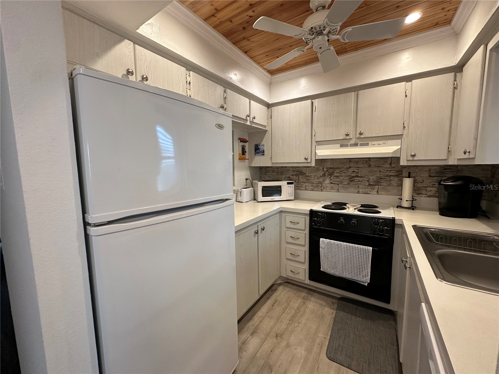 204 46th Avenue Terrace W #410 Bradenton FL 34207 TB8493865 image9