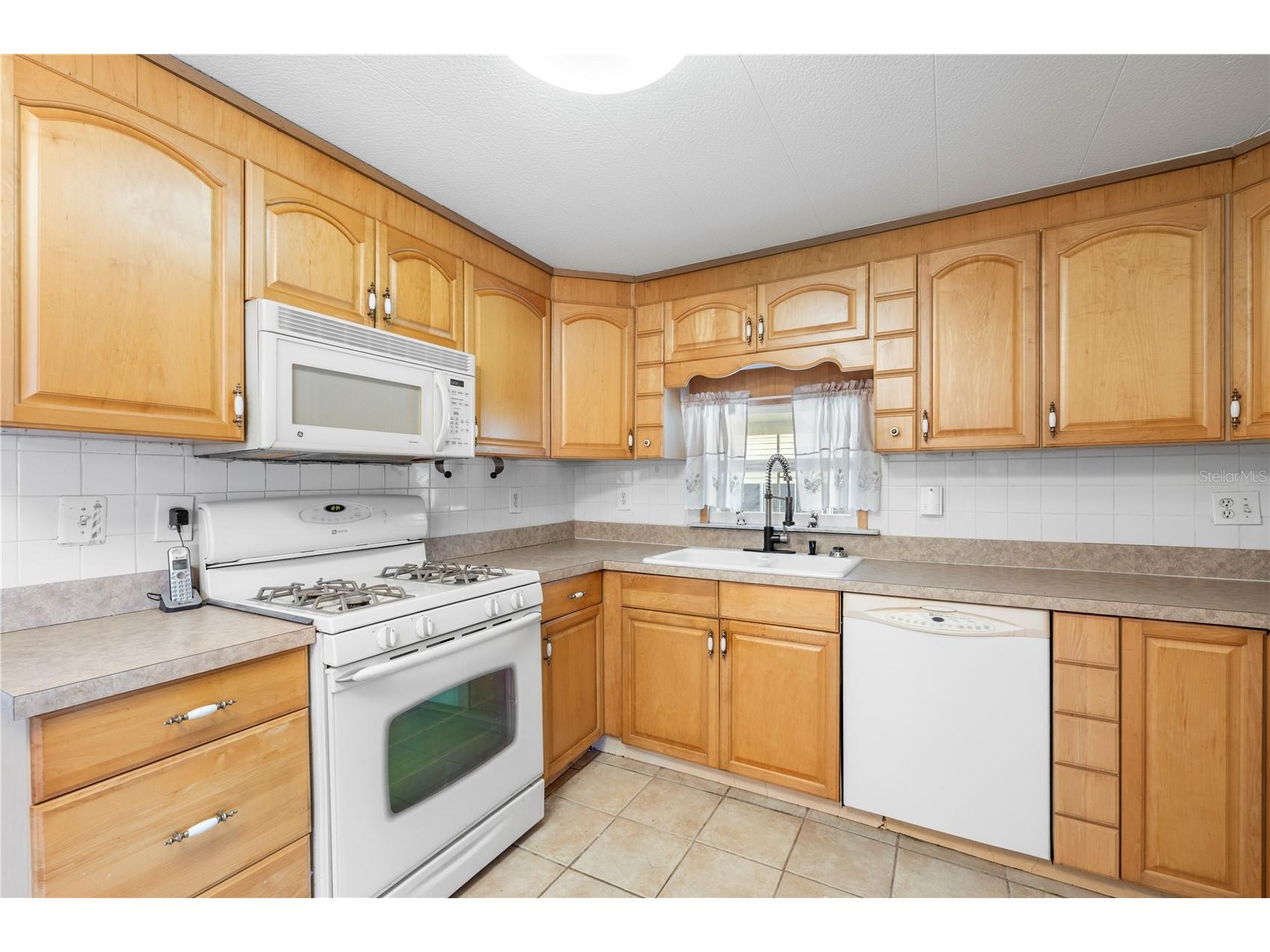 204 51st Avenue E Bradenton FL 34203 TB8478850 image9