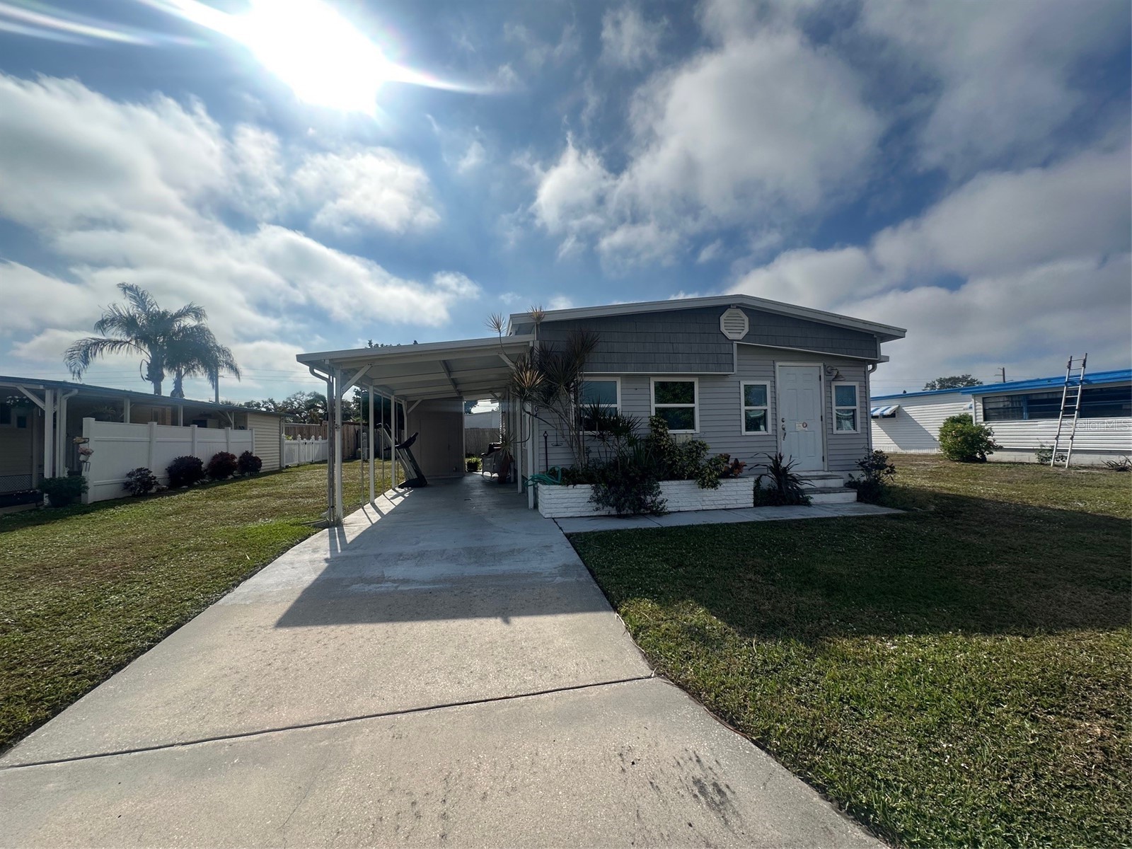 204 52nd Avenue Plaza E Bradenton FL 34203 A4675338 image1