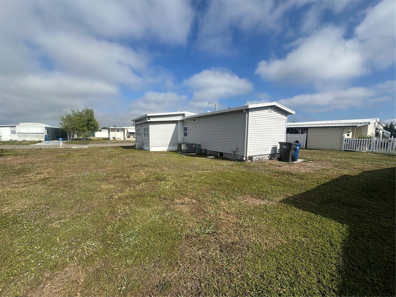 204 52nd Avenue Plaza E Bradenton FL 34203 A4675338 image4