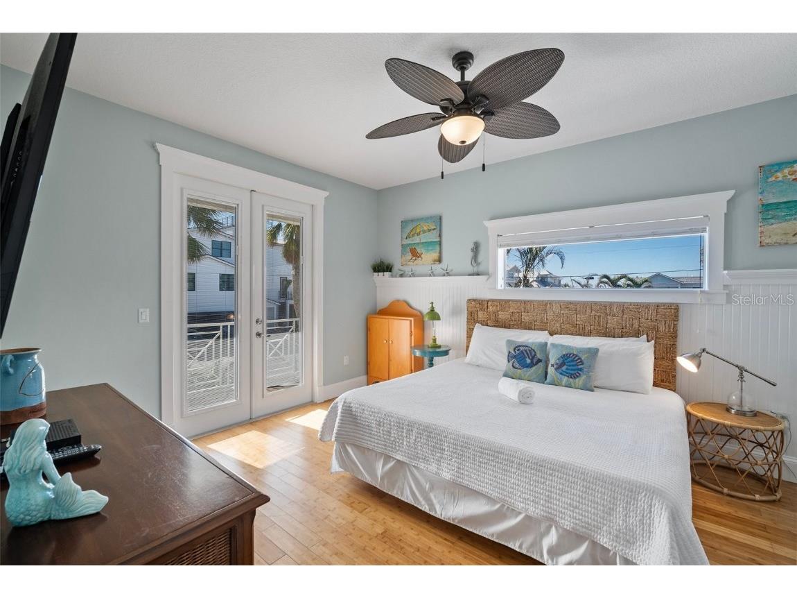 204 66th Street Holmes Beach FL 34217 A4669141 image16