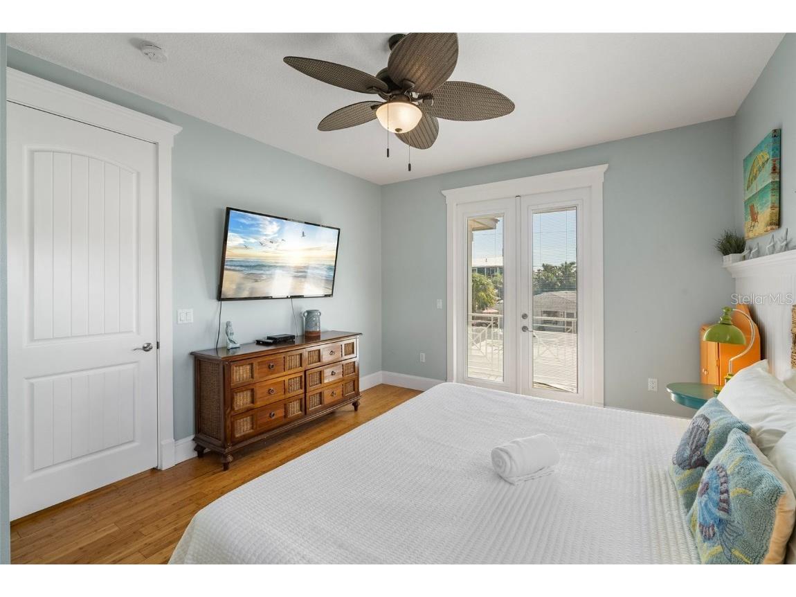 204 66th Street Holmes Beach FL 34217 A4669141 image18