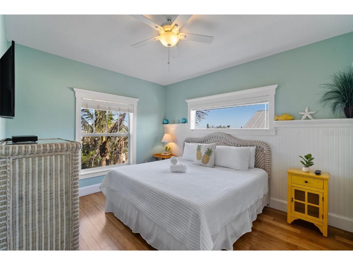 204 66th Street Holmes Beach FL 34217 A4669141 image28