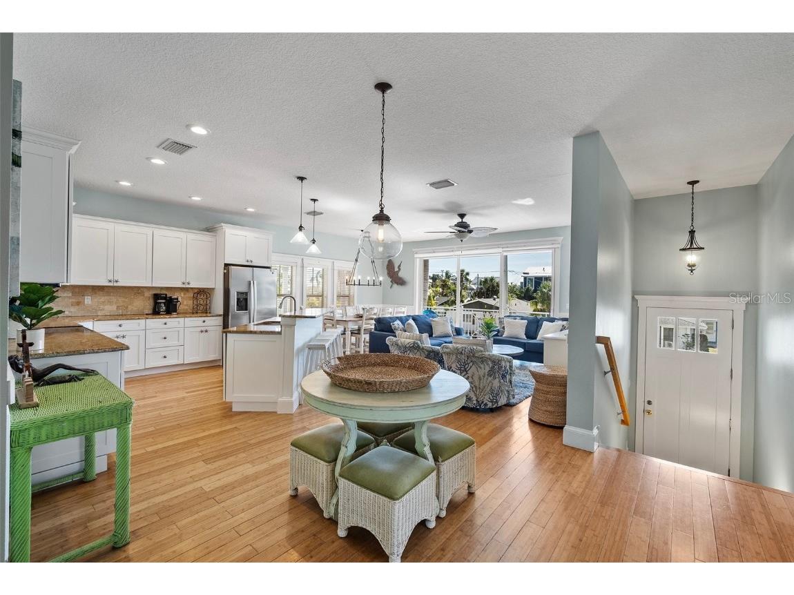 204 66th Street Holmes Beach FL 34217 A4669141 image5