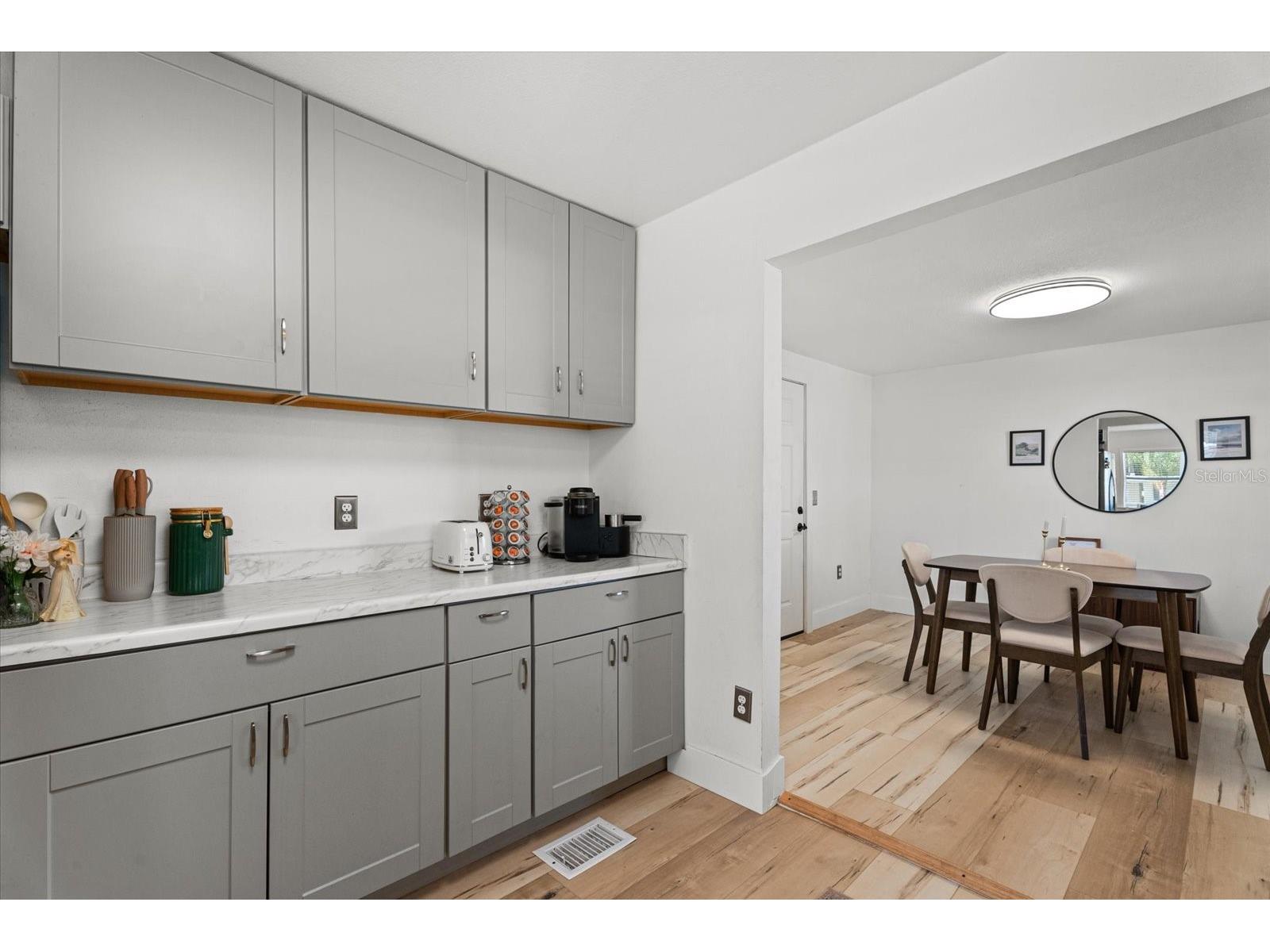 204 6th Avenue NW Ruskin FL 33570 TB8526762 image4