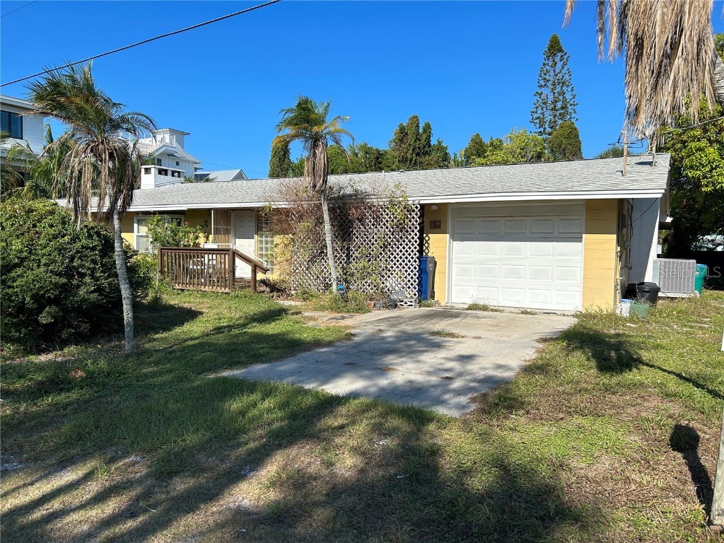 204 70th Street Holmes Beach FL 34217 A4587788 image1