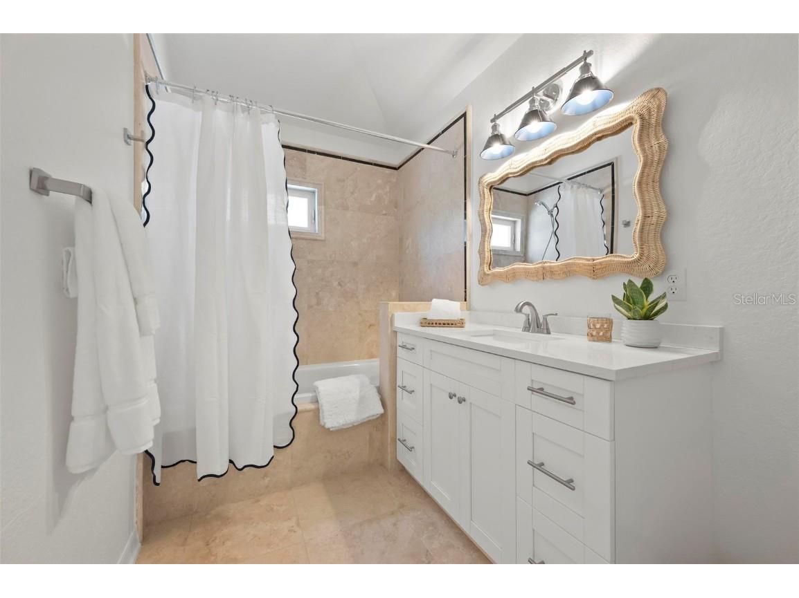 204 75th Street Holmes Beach FL 34217 A4672818 image43