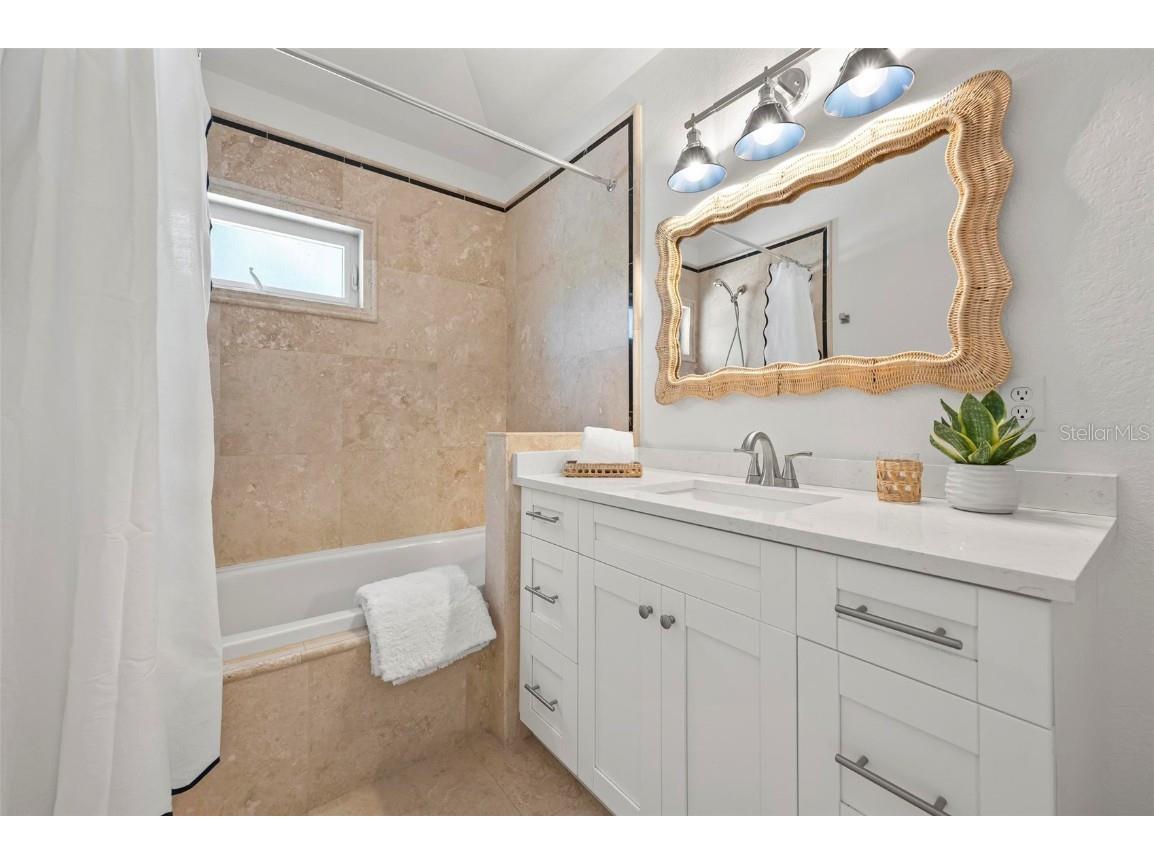 204 75th Street Holmes Beach FL 34217 A4672818 image44