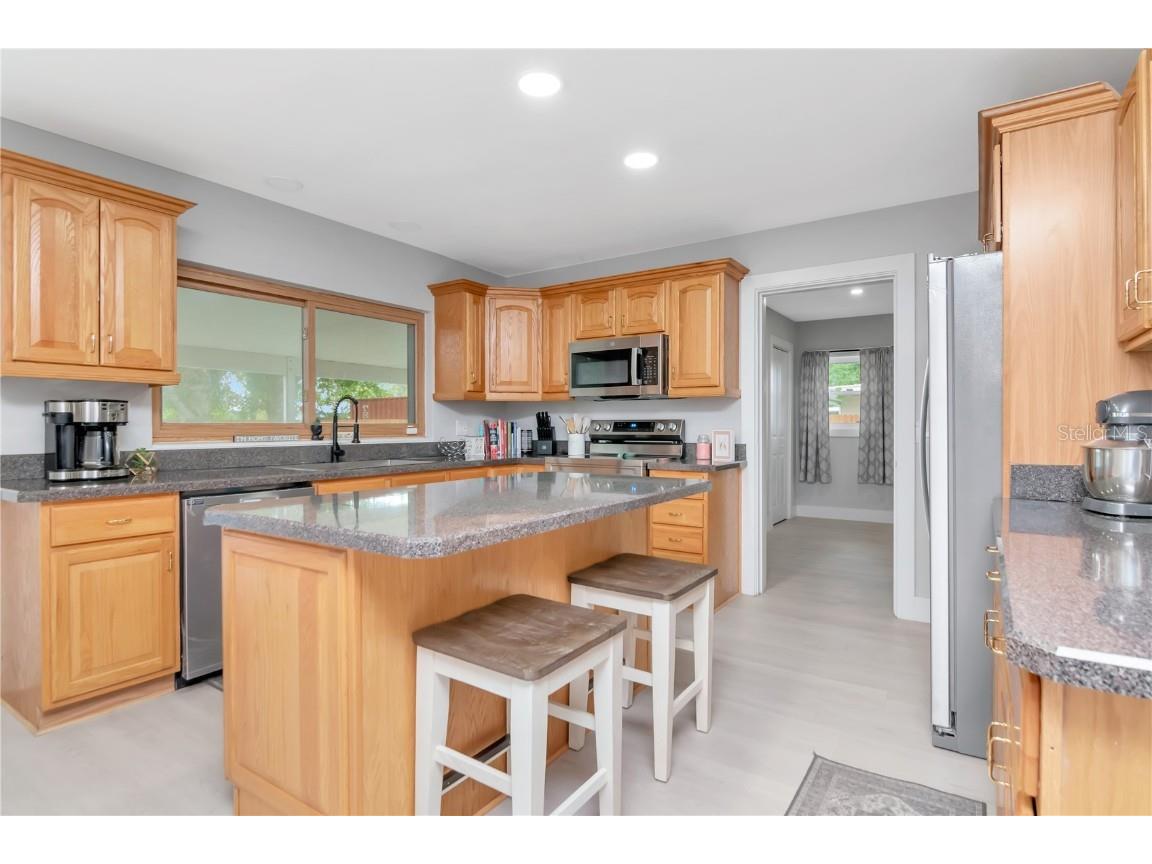 204 7th Avenue NW Ruskin FL 33570 TB8425783 image7