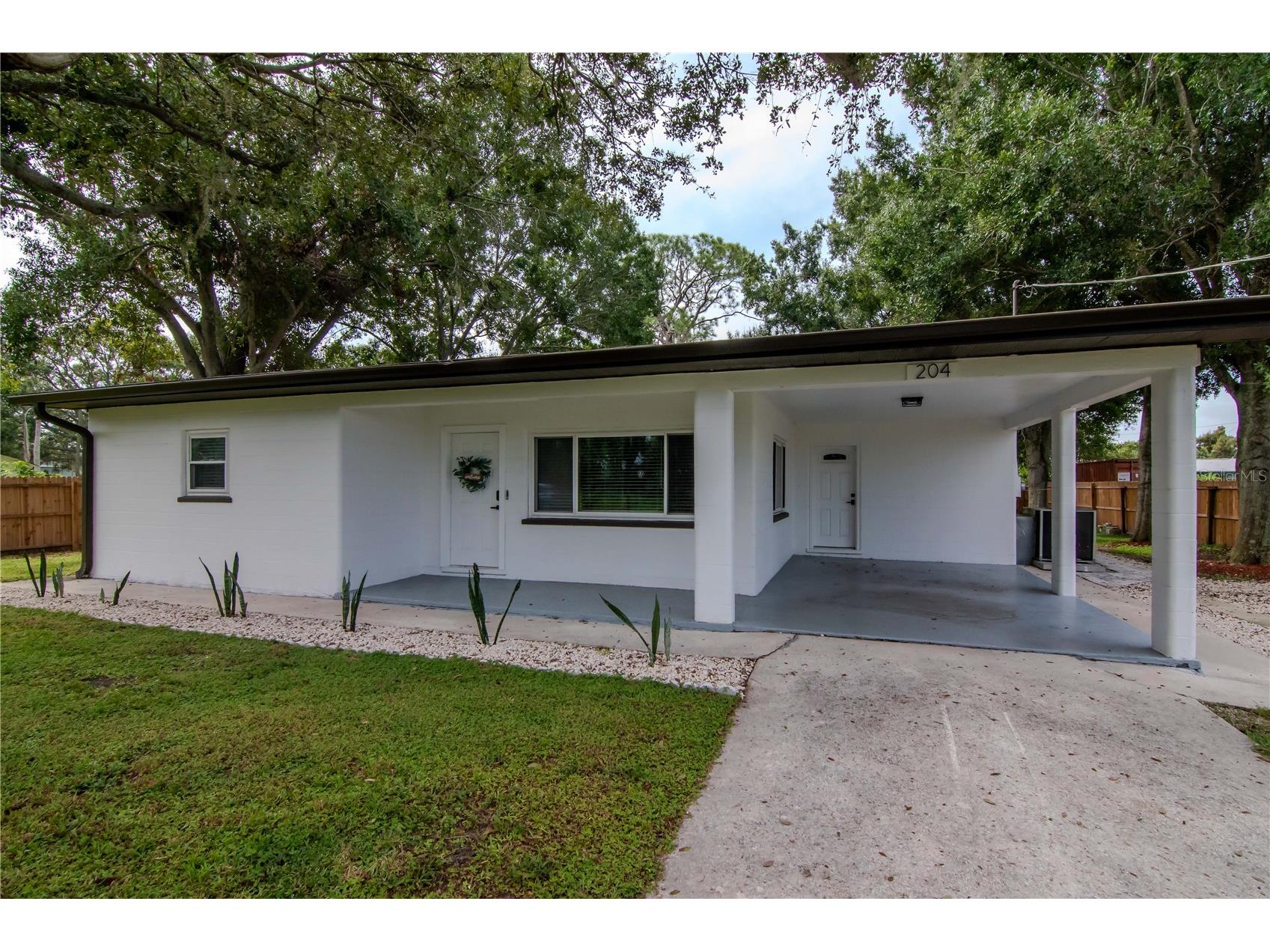 204 7th Avenue NW Ruskin FL 33570 TB8483132 image1