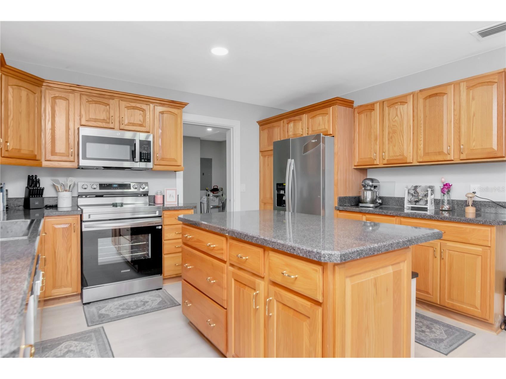 204 7th Avenue NW Ruskin FL 33570 TB8483132 image10