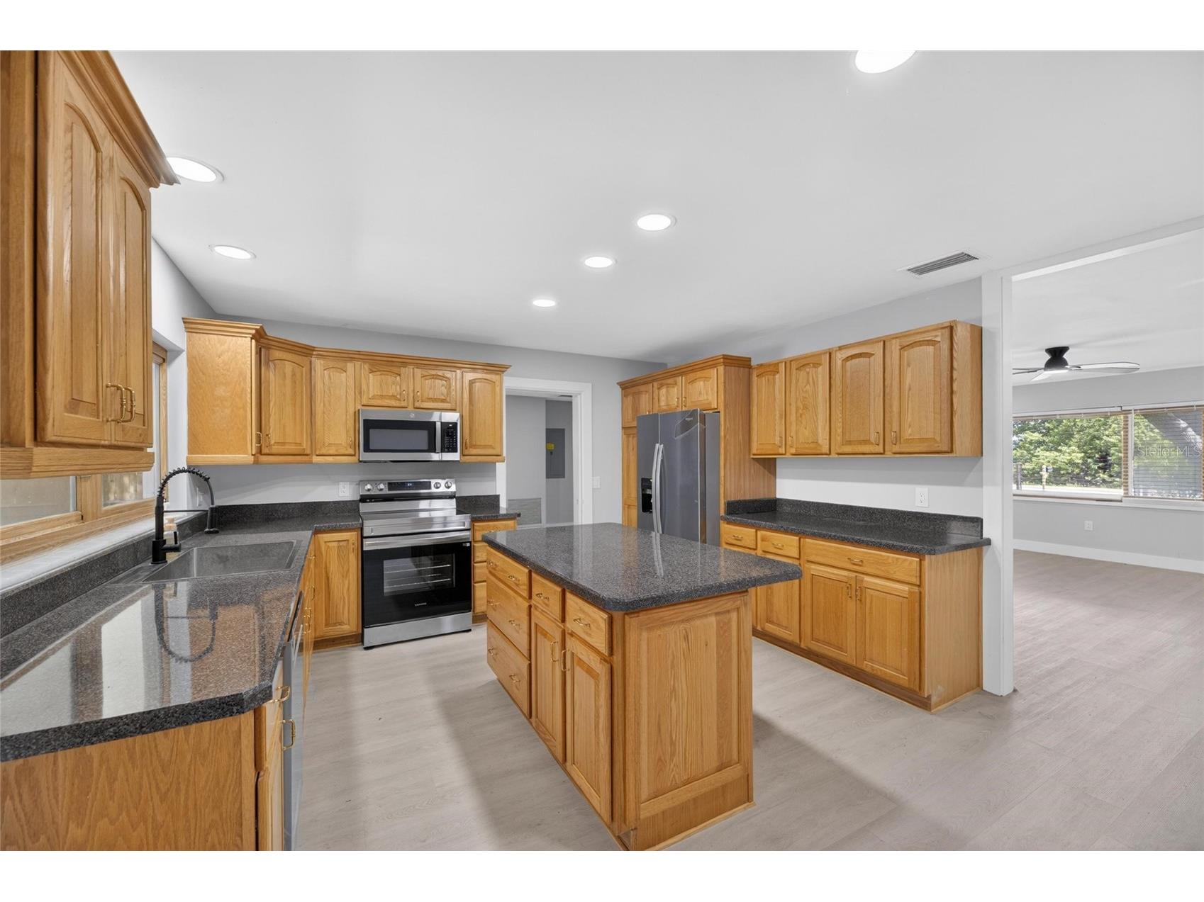 204 7th Avenue NW Ruskin FL 33570 TB8505074 image25