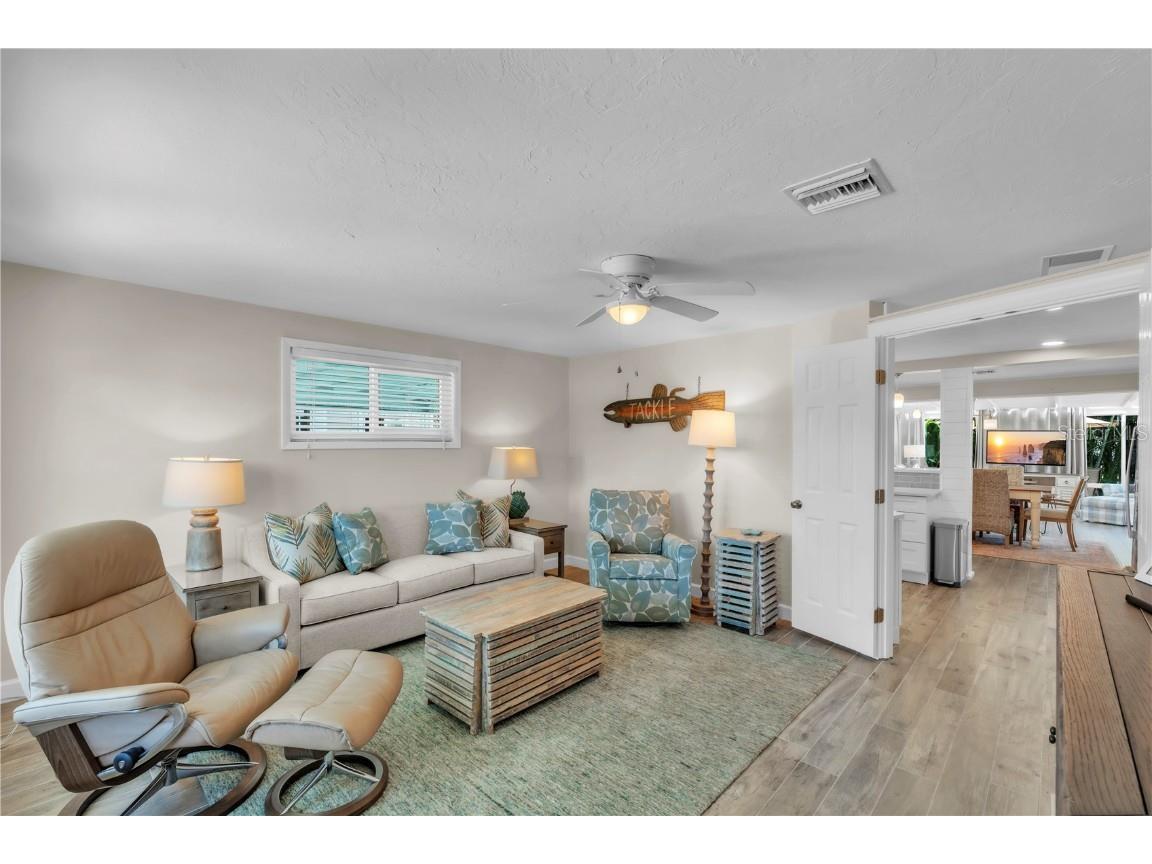 204 83rd Street Holmes Beach FL 34217 A4668093 image8