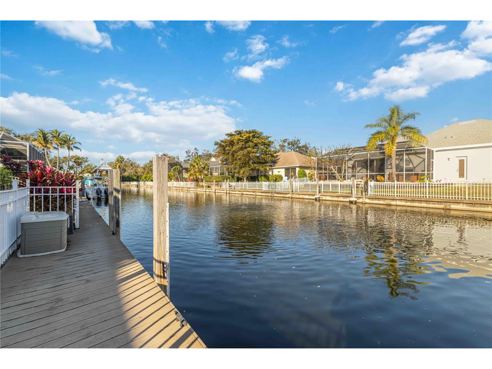 204 Americas Cup Boulevard Bradenton FL 34208 - MANATEE RIVER A4680859 image1