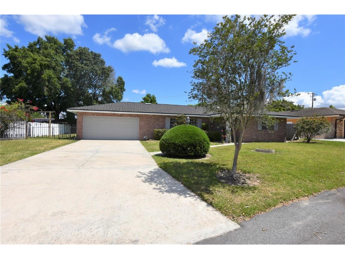204 Chaucer Lane Winter Haven FL 33884 L4944958 image1