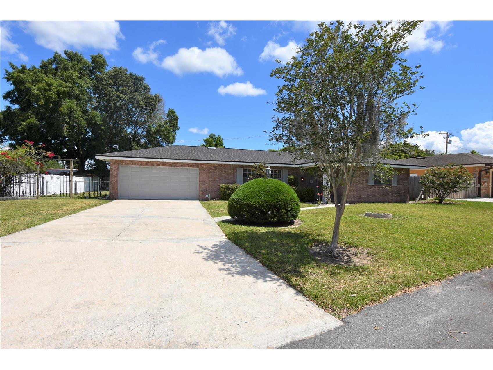 204 Chaucer Lane Winter Haven FL 33884 L4963723 image1