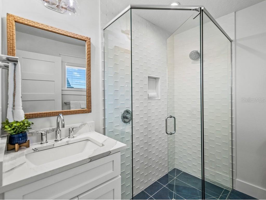 204 Coolidge Drive Sarasota FL 34236 A4692051 image32