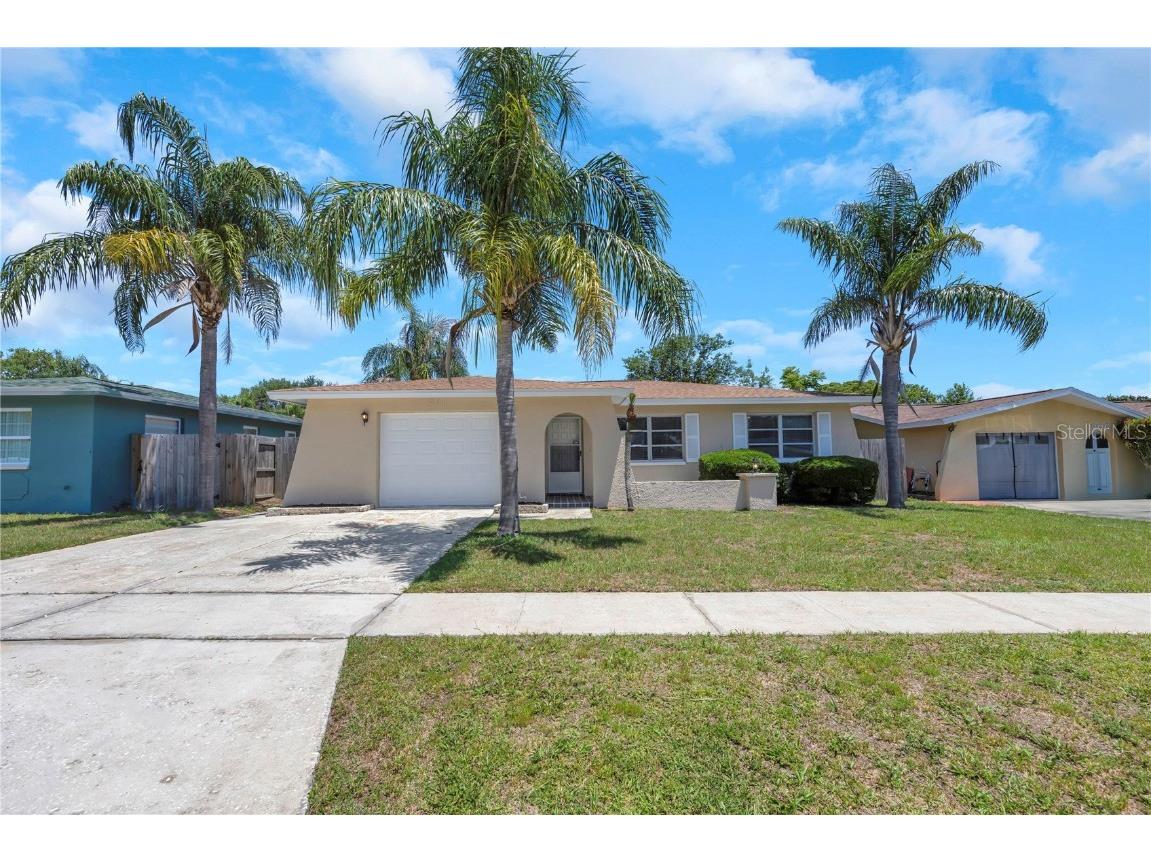 204 Cove Court Largo FL 33756 TB8386104 image1