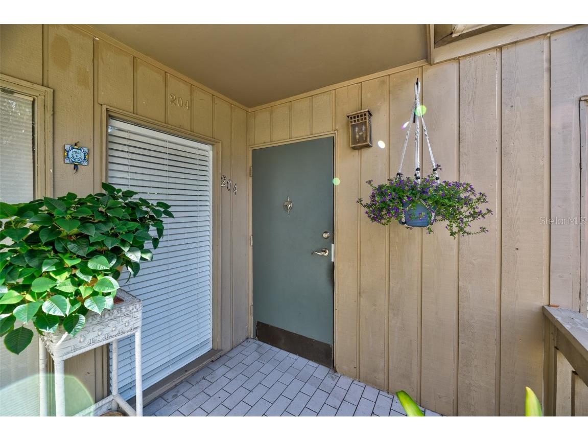 204 Crown Oaks Way #201 Longwood FL 32779 - SANLANDO SPRINGS O6246108 image1