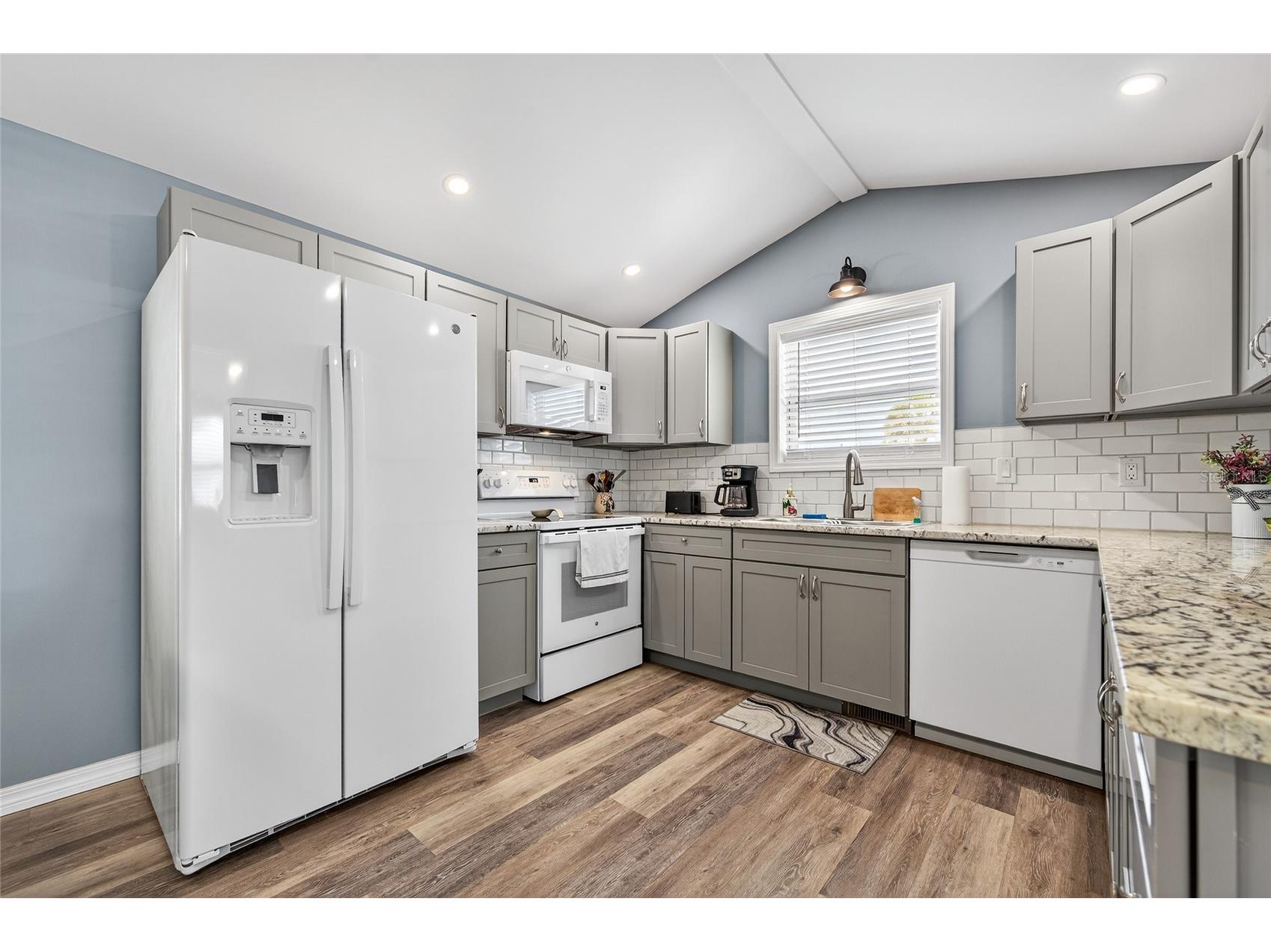 204 Crown Point Drive Nokomis FL 34275 N6142800 image21