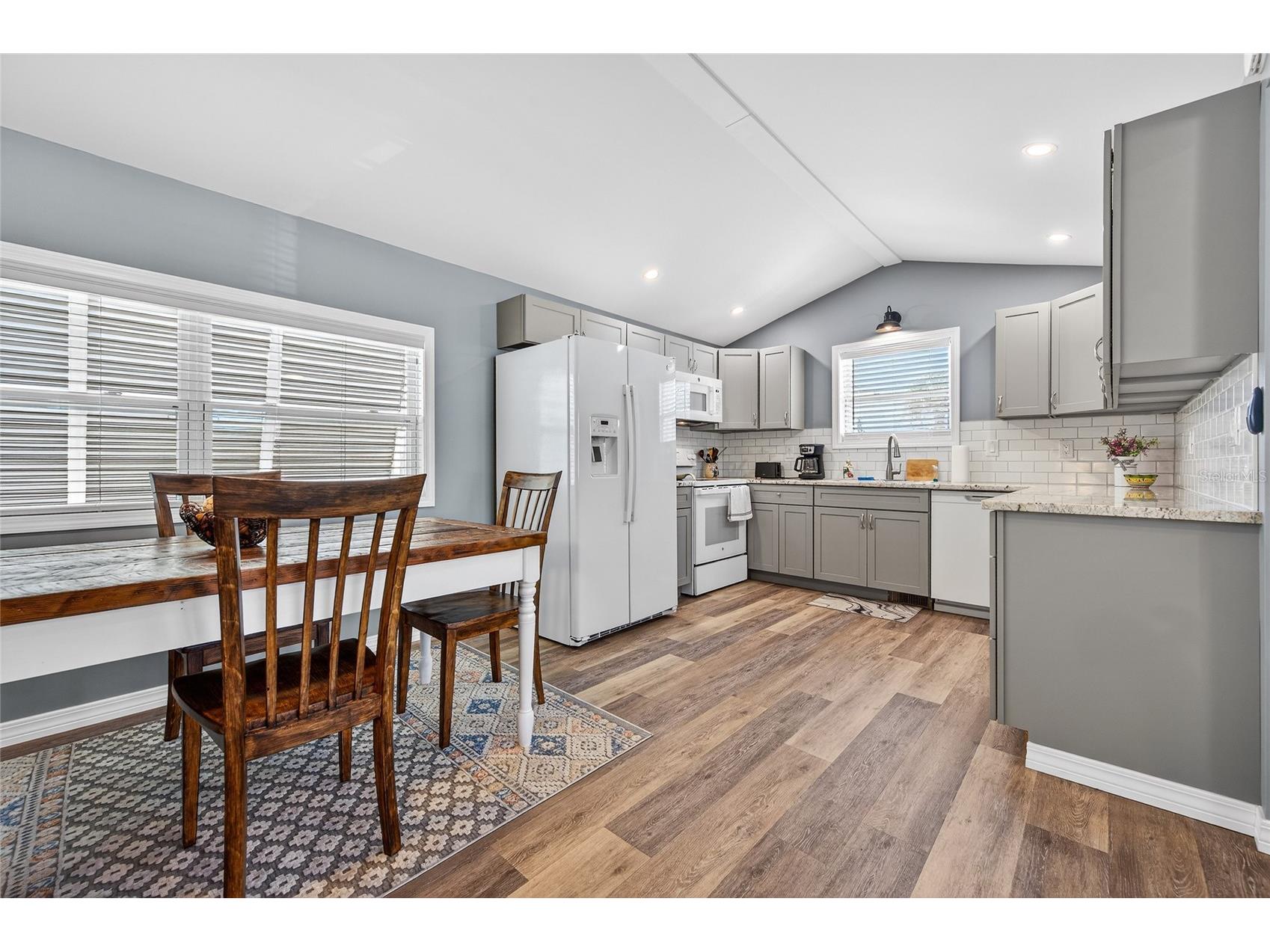 204 Crown Point Drive Nokomis FL 34275 N6142800 image4