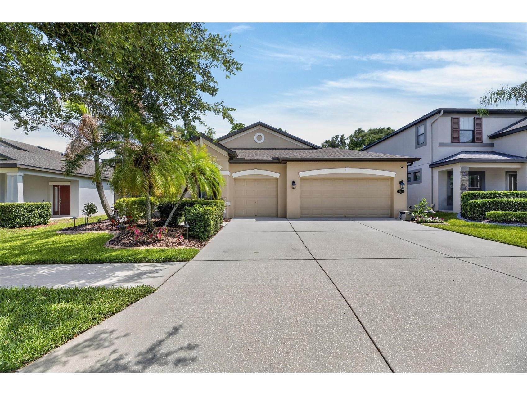 204 Dakota Hill Drive Seffner FL 33584 TB8513097 image2