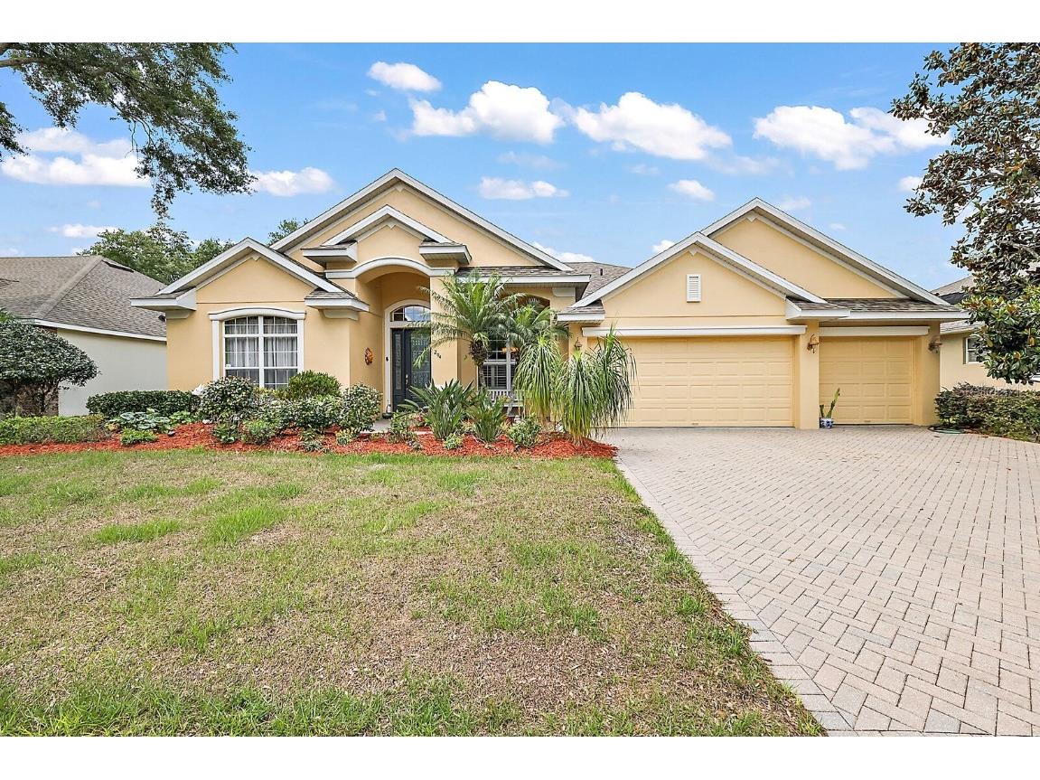 204 E Blue Water Edge Drive Eustis FL 32736 - Blue Lake O6103131 image1