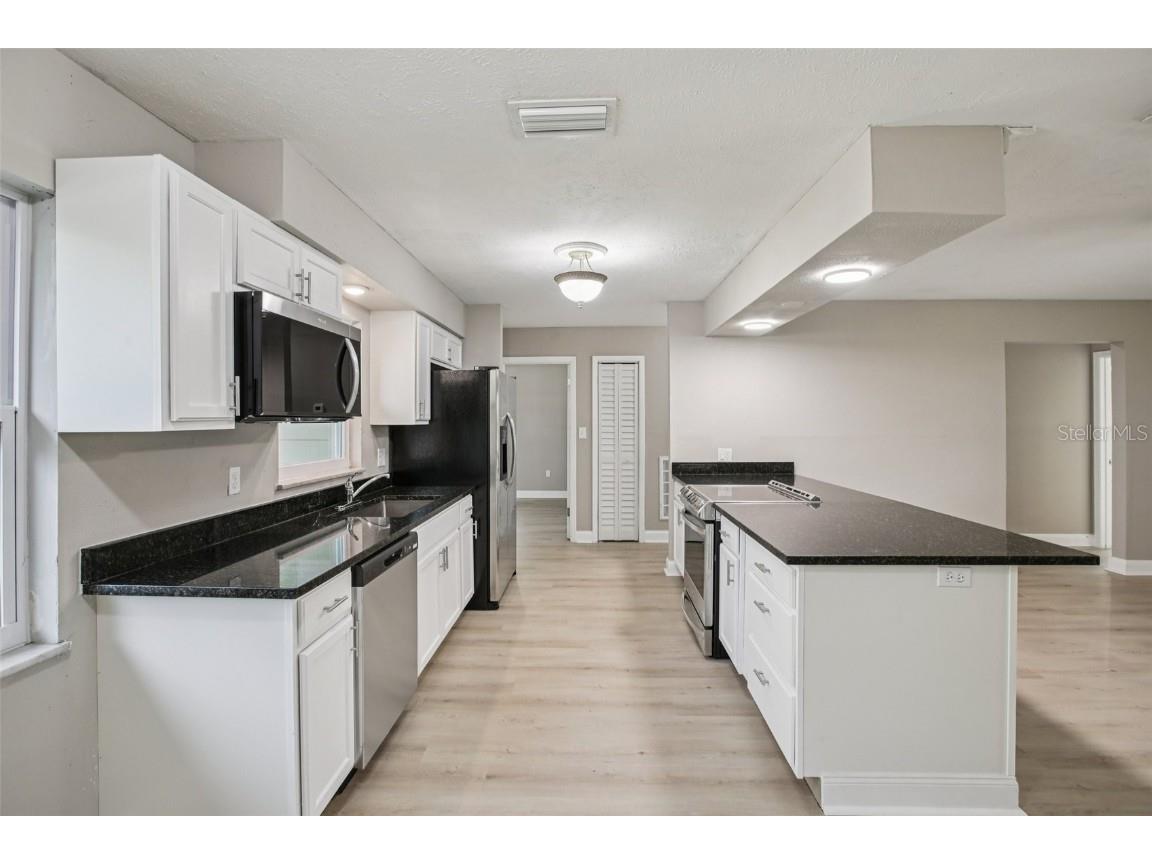 204 E Shell Point Road Ruskin FL 33570 TB8450870 image8