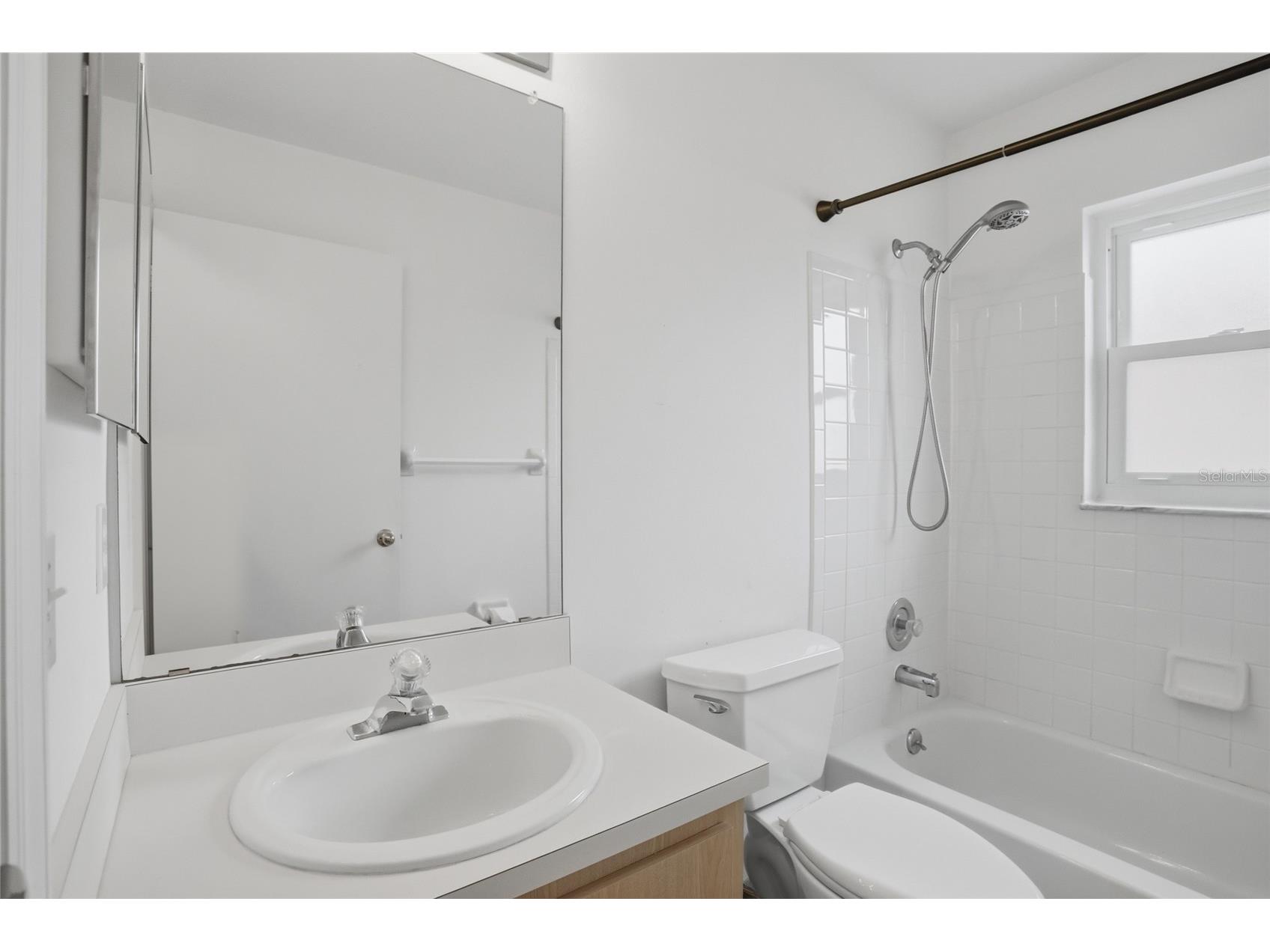 204 Greenwich Street Davenport FL 33896 A4691872 image10