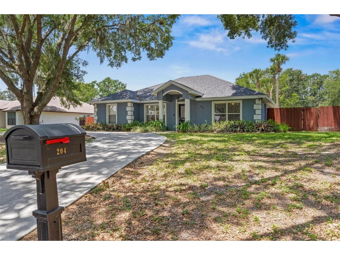 204 Lori Court Umatilla FL 32784 G5098218 image1