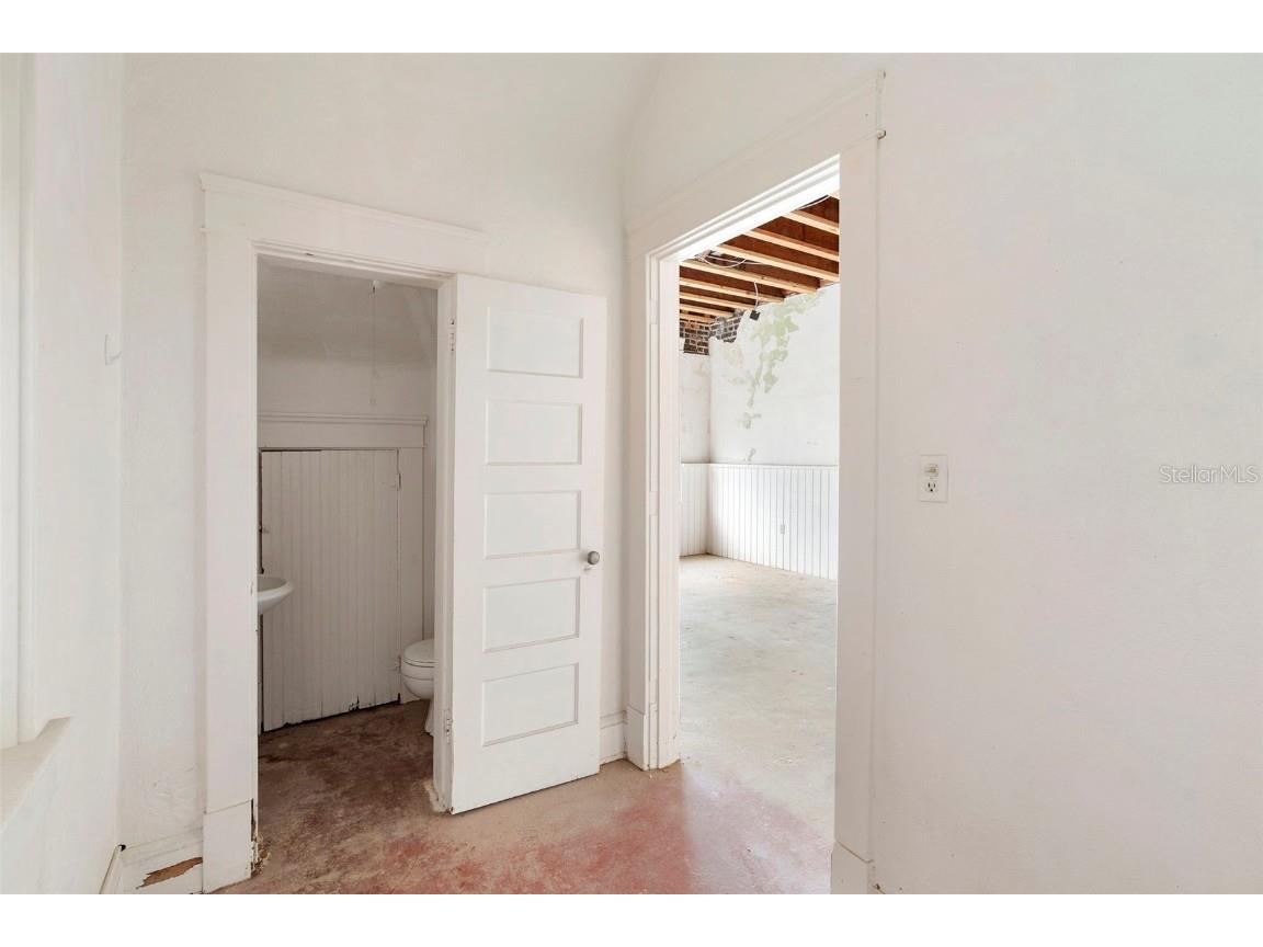 204 Magnolia Street New Smyrna Beach FL 32168 V4944223 image25