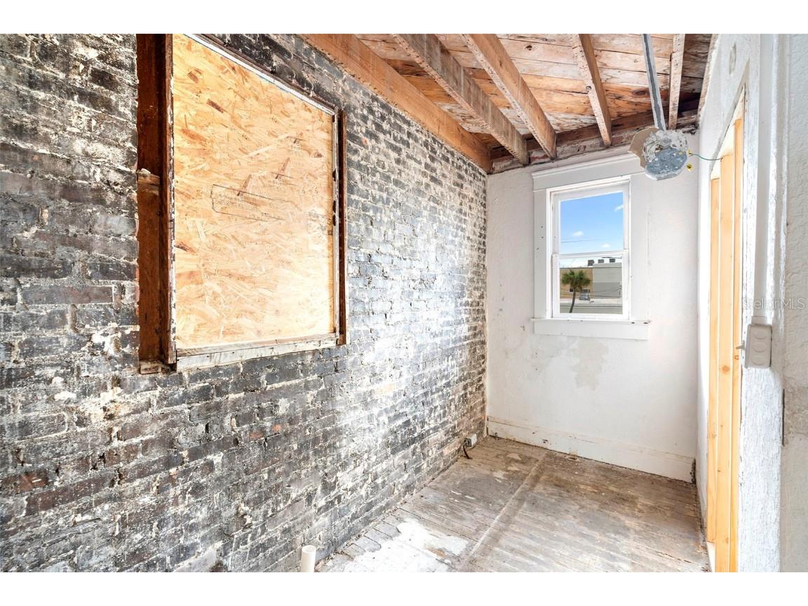 204 Magnolia Street New Smyrna Beach FL 32168 V4944223 image32