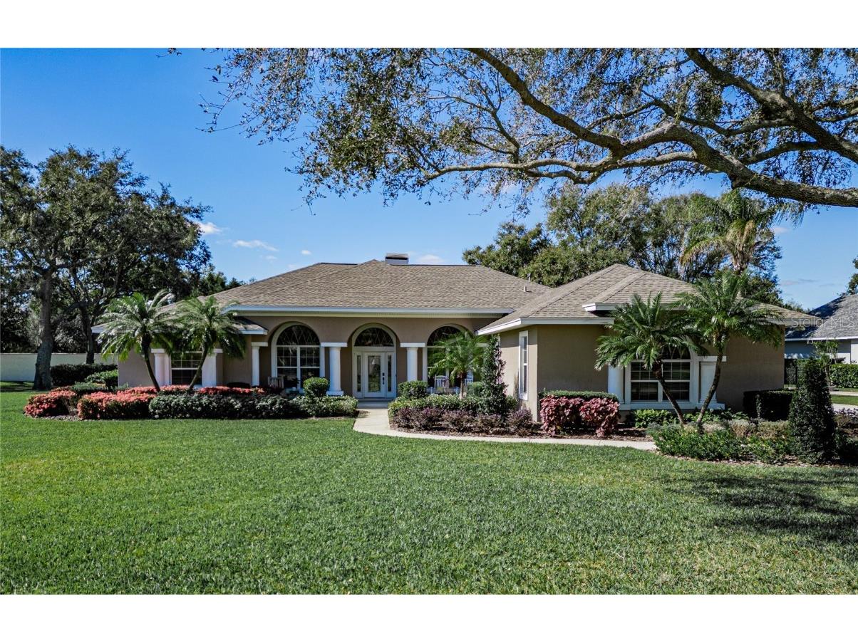 204 Mclean Point W Winter Haven FL 33884 P4928966 image1