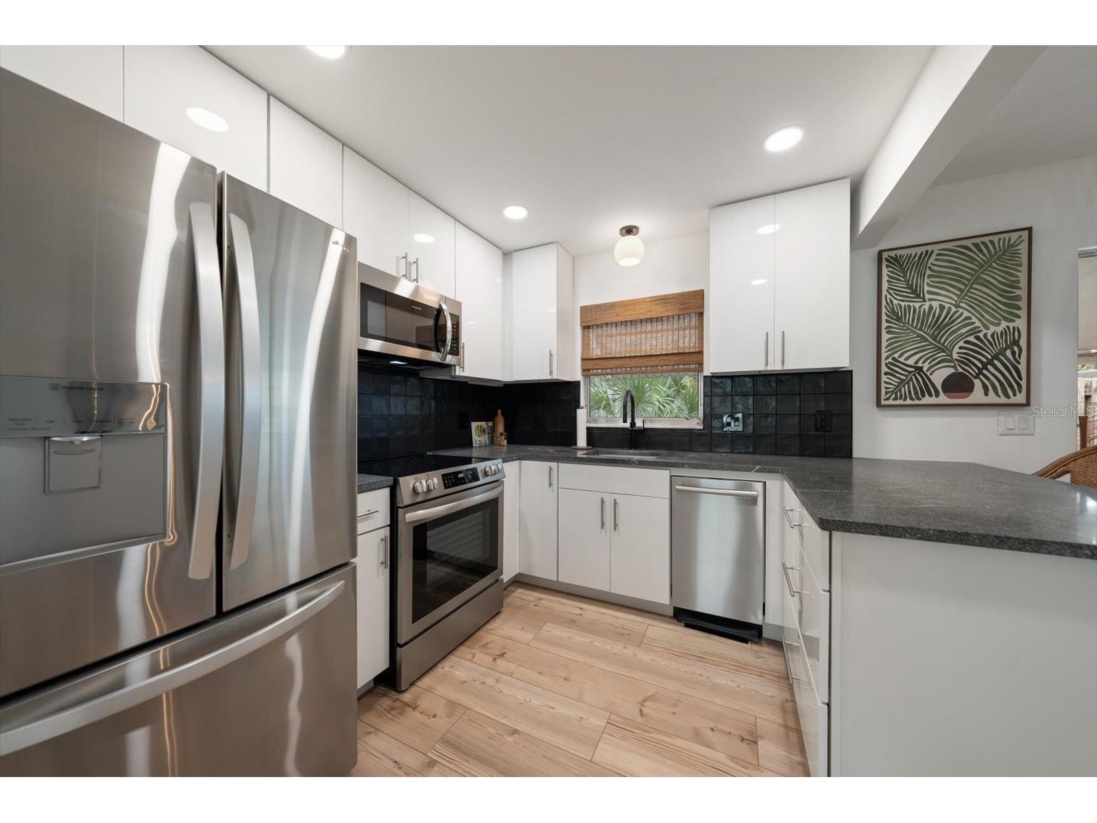204 Mindy Drive Largo FL 33771 TB8507681 image10